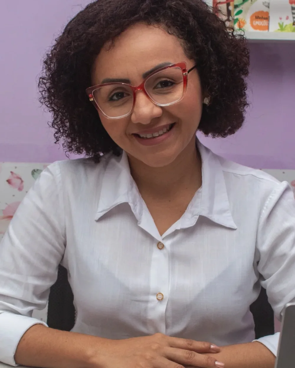 Psicóloga Infantil Rafisa Almeida, CRP 05/63014, em seu consultório em Duque de Caxias